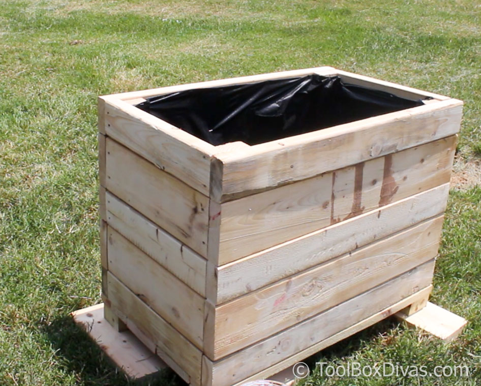 Large Planter Box Using S Wood, How To Build A Large Wooden Planter Box