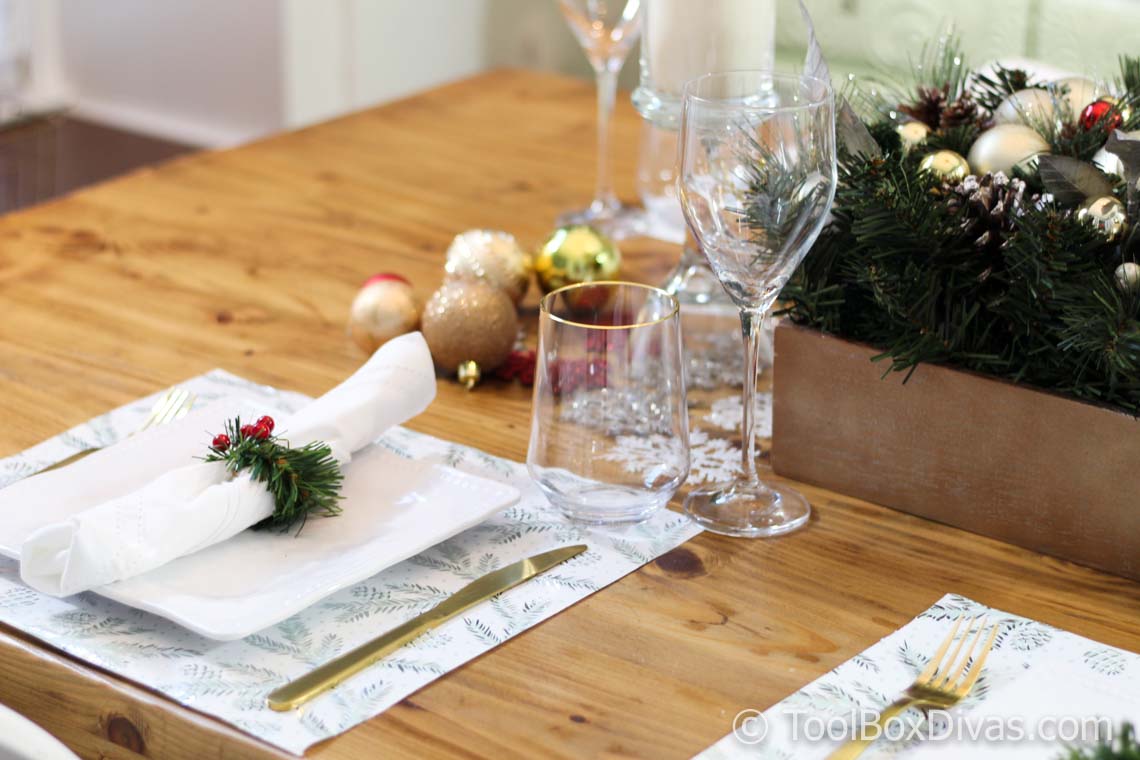 6 Simple Low Cost Ideas to Create the Perfect Christmas Table Setting