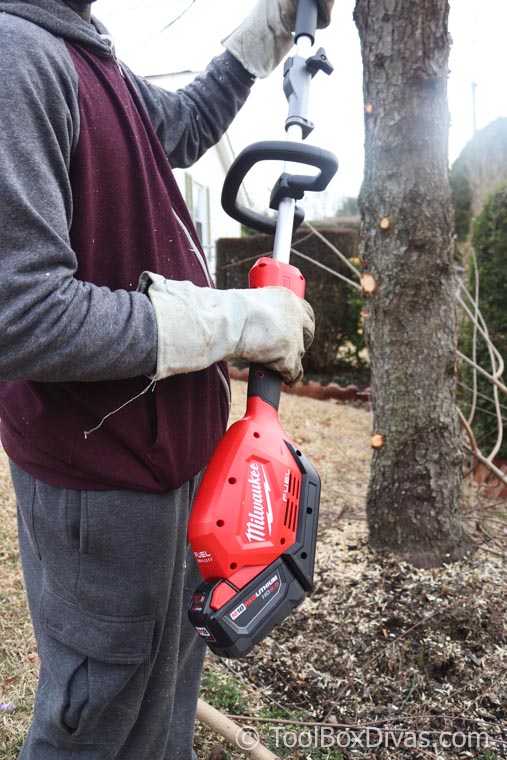 Milwaukee M18 FUEL 18-Volt Lithium-Ion Brushless Cordless String Trimmer with QUIK-LOK Attachment Capability