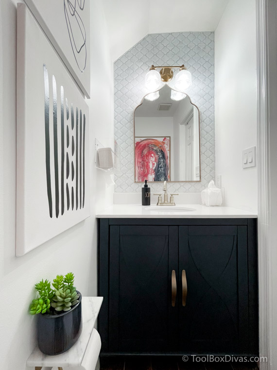 The Ultimate Tiny Bathroom Update in time for the Holidays_ ToolBoxDivas (36 of 122)